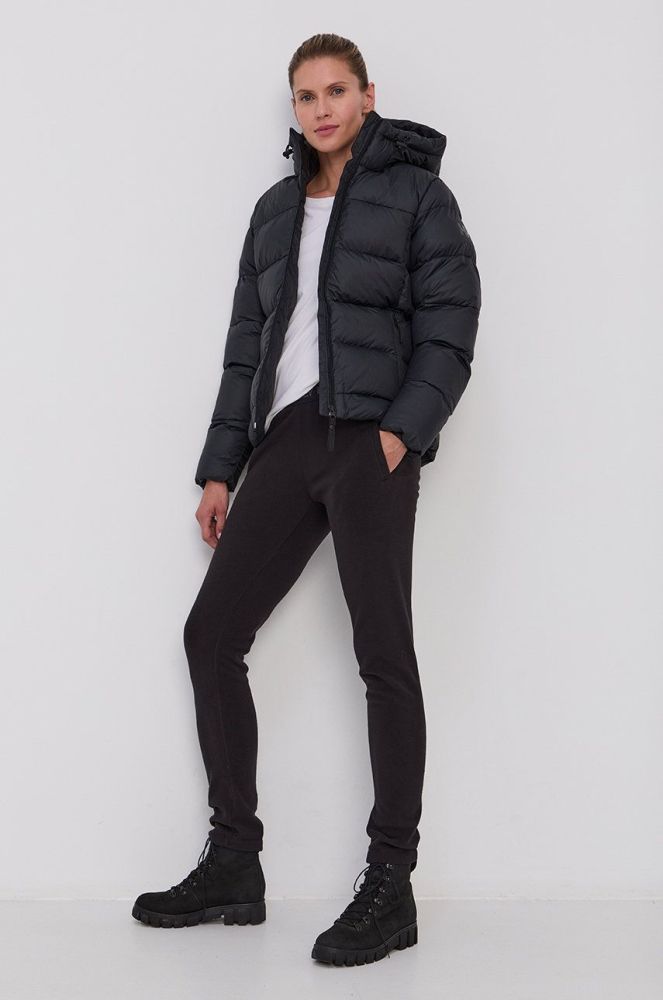 Куртка Helly Hansen жіноча колір чорний зимова (1689559)