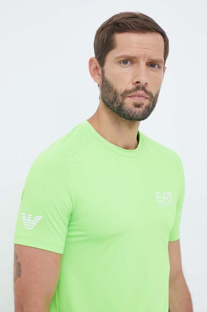 Футболка EA7 Emporio Armani чоловічий колір зелений однотонний